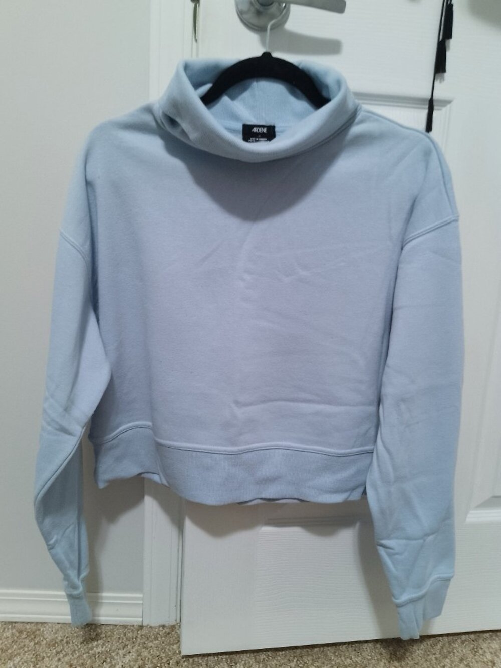 Drop shoulder Loose Turtle neck Crop Sweatershirt